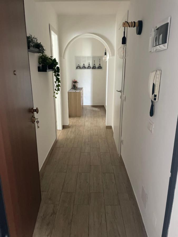 Al Battistero Lägenhet Parma Exteriör bild