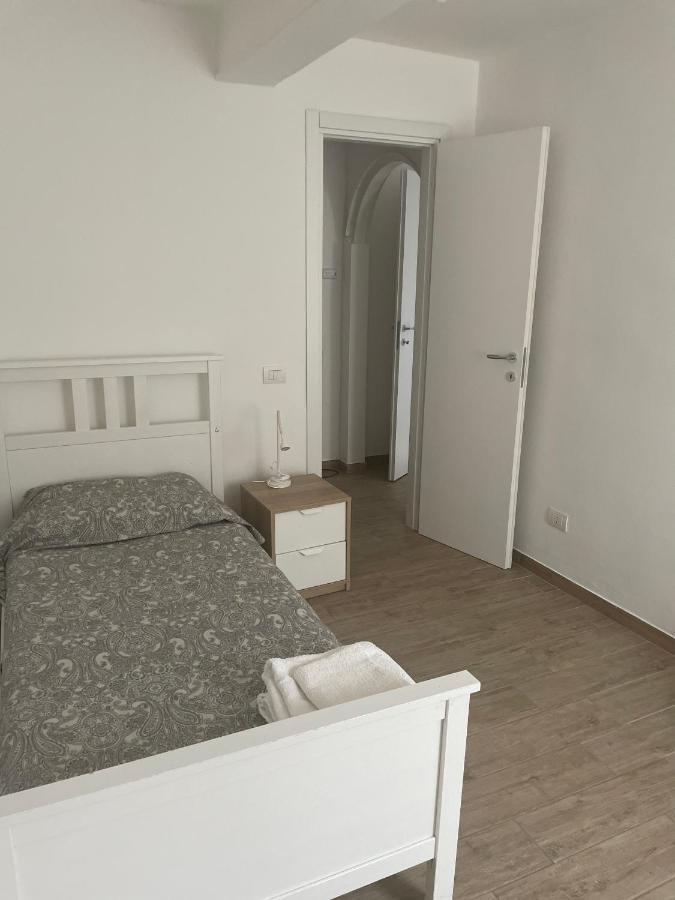 Al Battistero Lägenhet Parma Exteriör bild